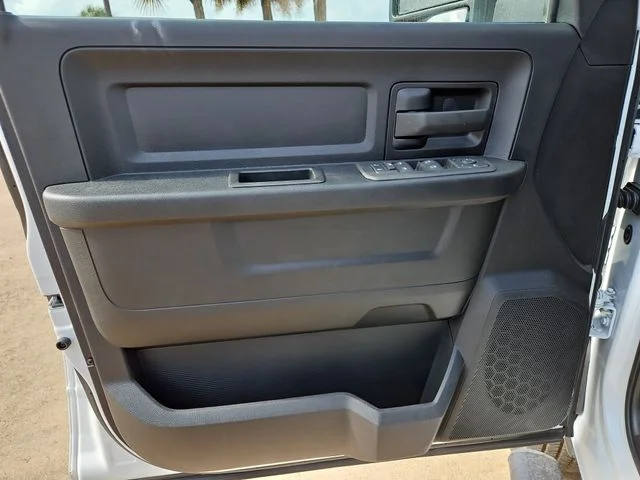 2026 RAM 2500 Tradesman - Photo 15