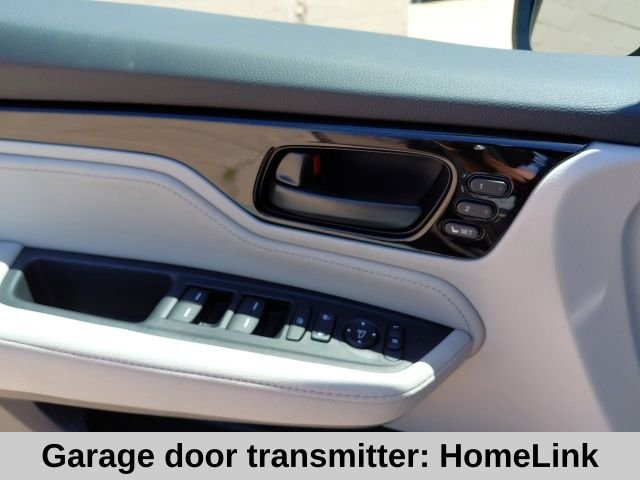 New 2026 Solar Silver Metallic Honda Touring image 15