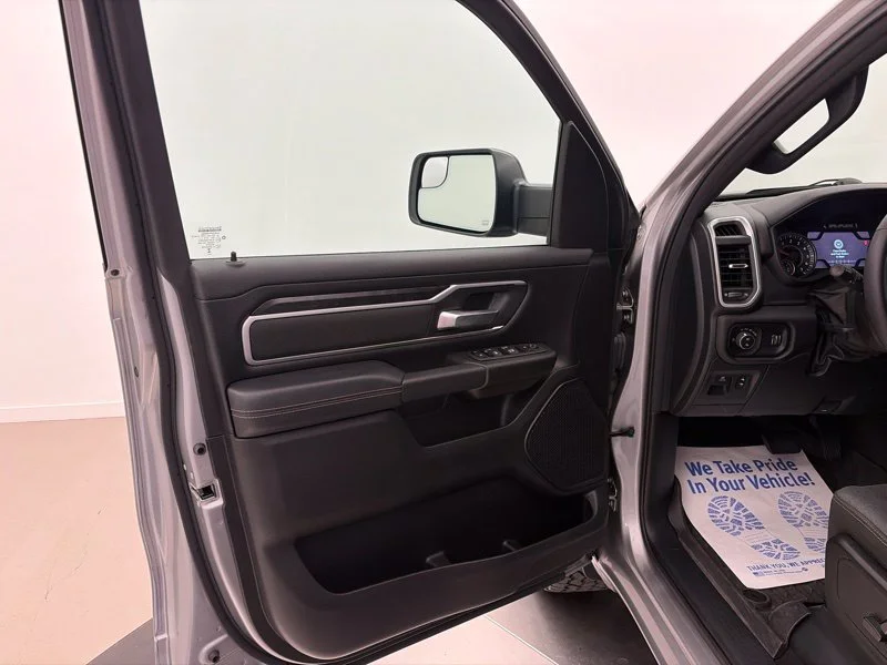 Used 2023 Silver Ram Big Horn/Lone Star image 19
