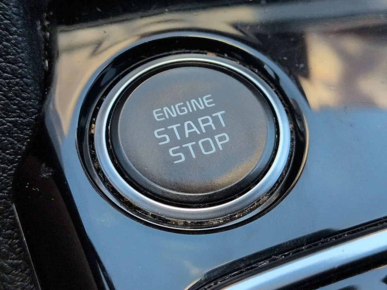 Certified Used 2024 Wolf Gray Kia SX-Prestige image 36