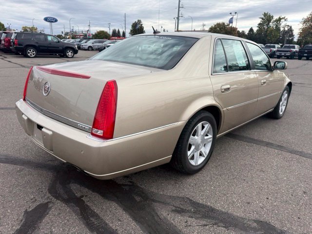 Used 2006 Beige Cadillac Base image 10