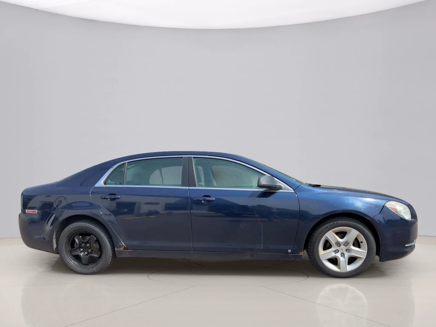 Used 2009 Blue Chevrolet LS image 6