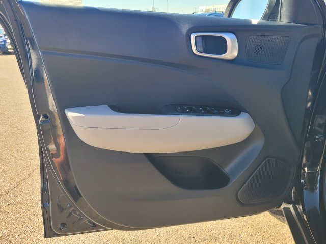 Certified Used 2025 Black Hyundai SEL image 18