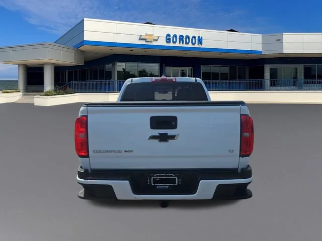 Used 2019 SUMMIT WHITE Chevrolet 4WD LT image 4
