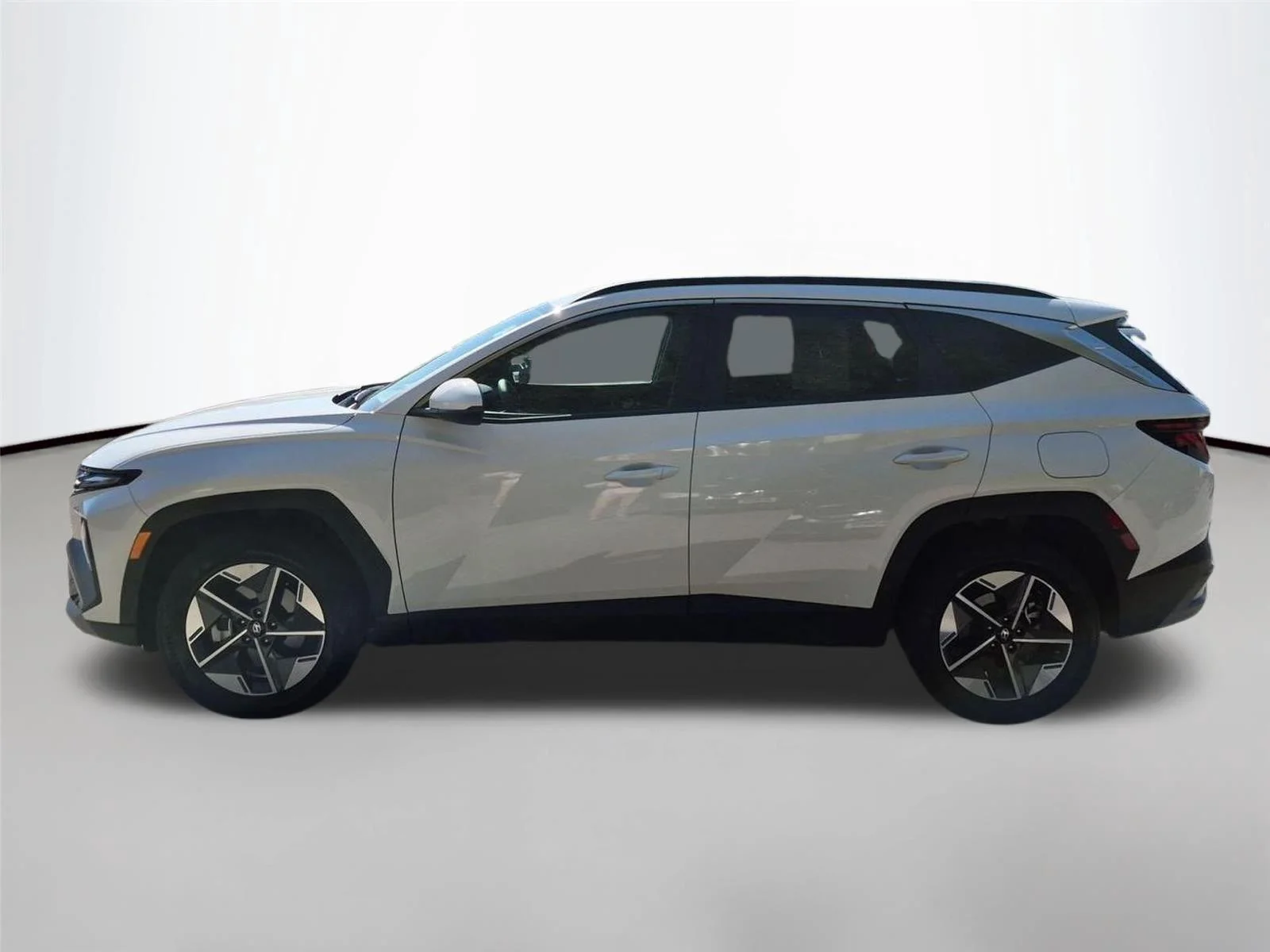 Used 2025 Serenity White Pearl Hyundai SEL image 2