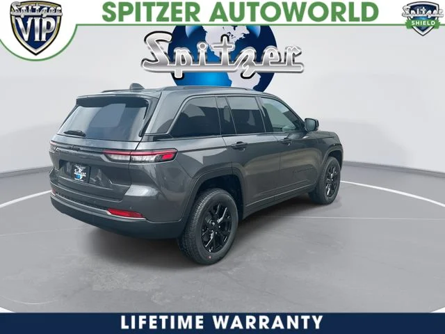 New 2026 Baltic Gray Metallic Clear-Coat Exterior Paint Jeep Altitude image 9