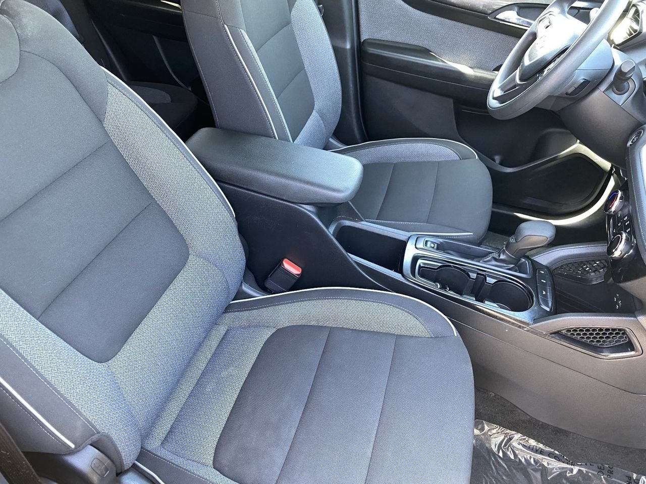 Used 2024 Sterling Gray Chevrolet LT image 10