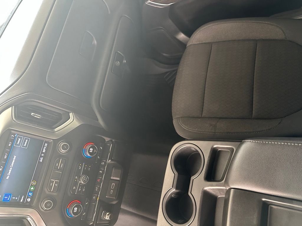 Used 2020 Silver Chevrolet RST image 25