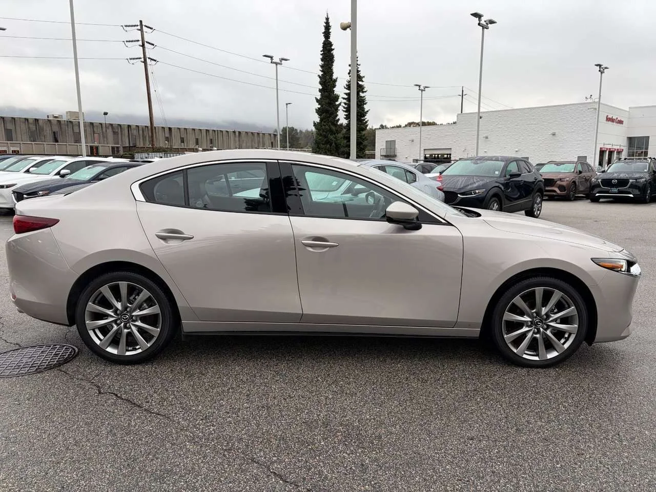 Certified Used 2023 Snowflake White Pearl Mazda GT image 5