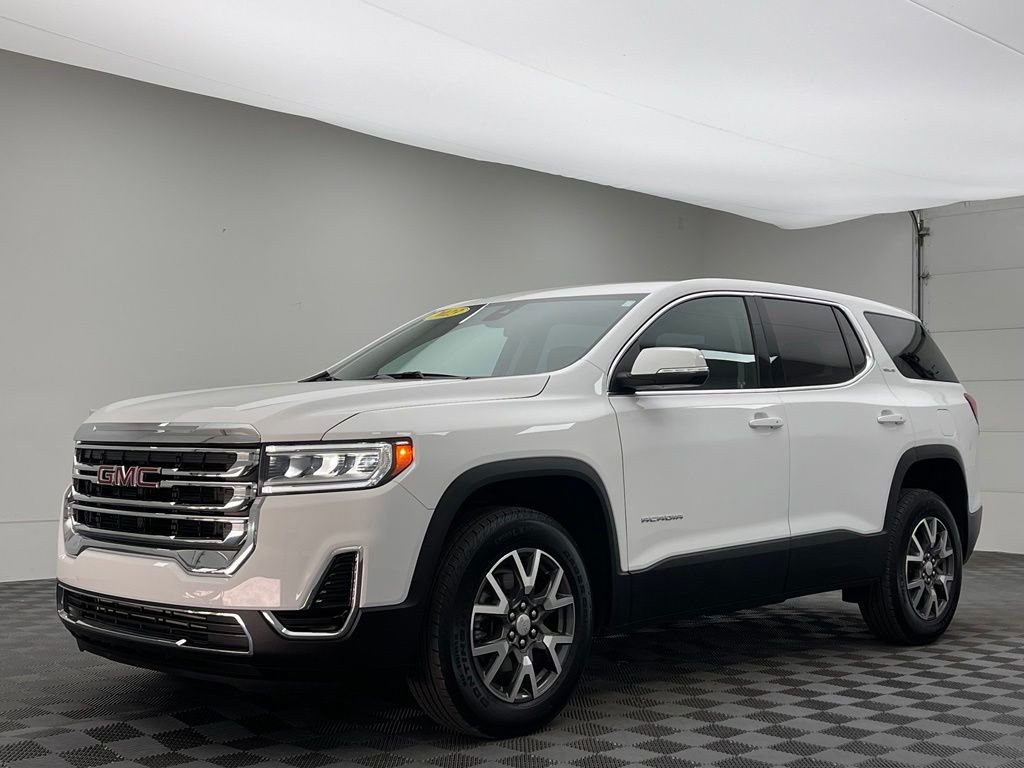 Used 2023 Summit White GMC SLE image 2