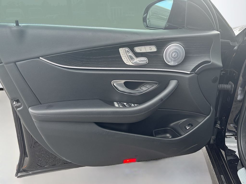 Used 2019 Black Mercedes-Benz E 300 image 33