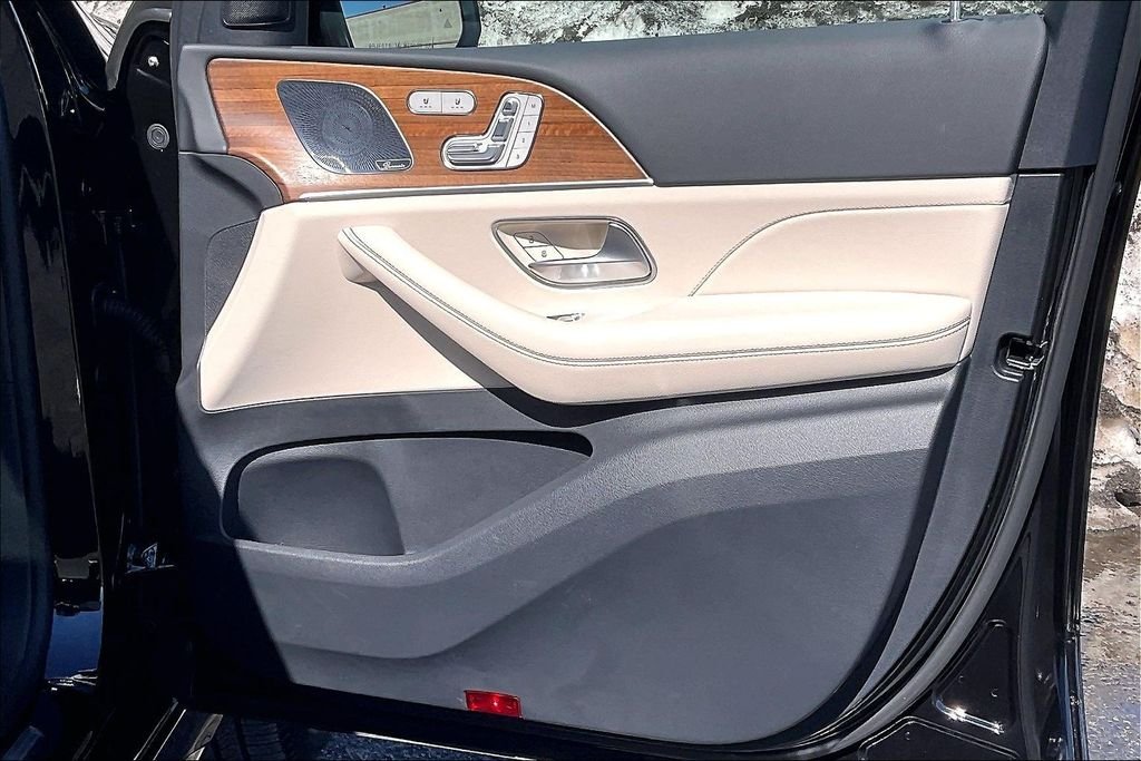 2026 Mercedes-Benz GLS Base - Photo 16