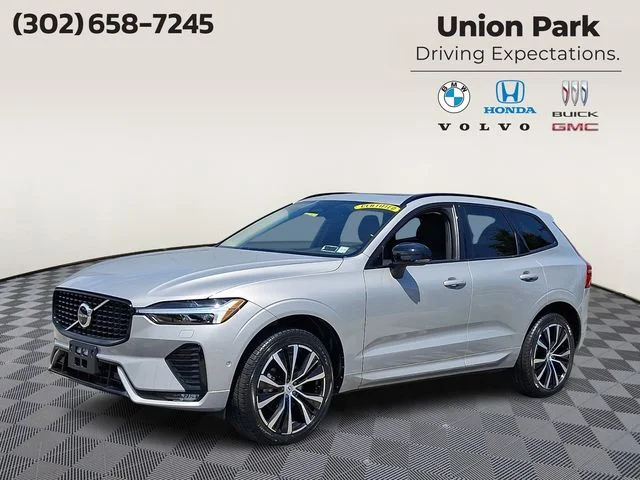 2023 Volvo XC60 B5 Plus Dark Theme
