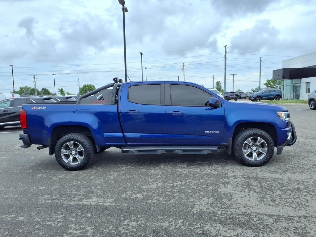 Used 2017 Laser Blue Metallic Chevrolet Z71 image 20