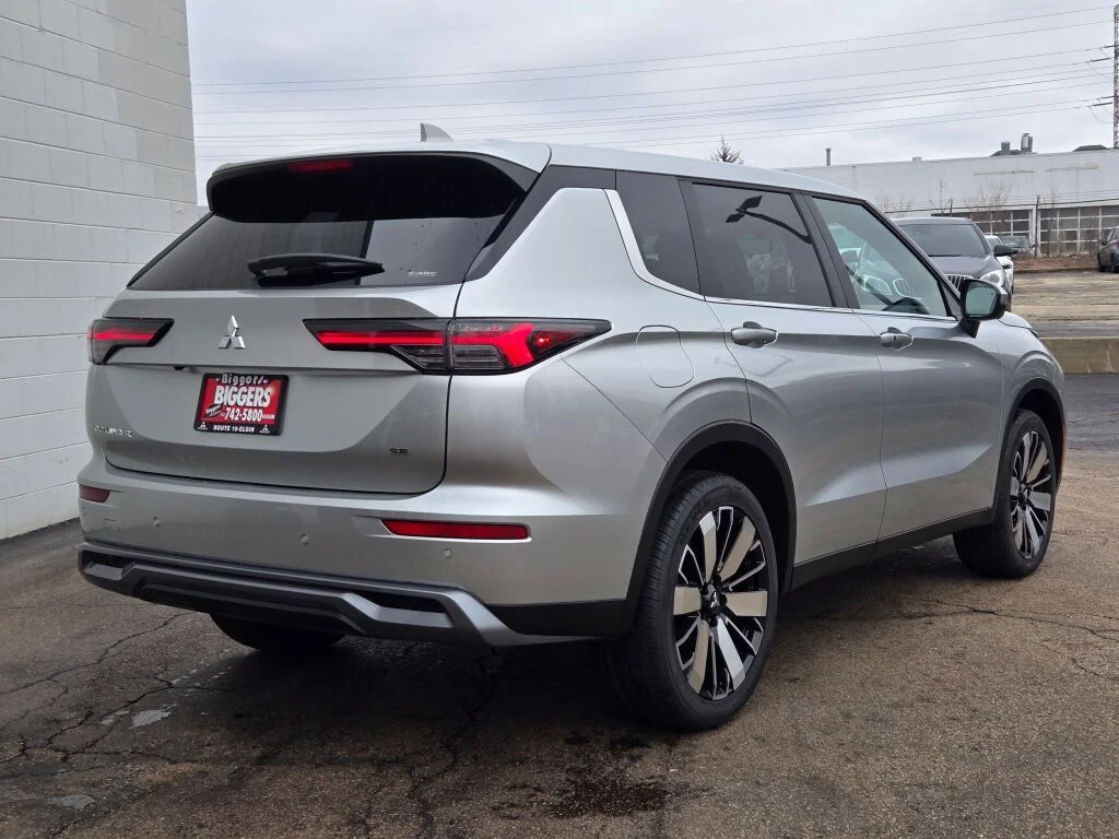 2026 Mitsubishi Outlander SE - Photo 10