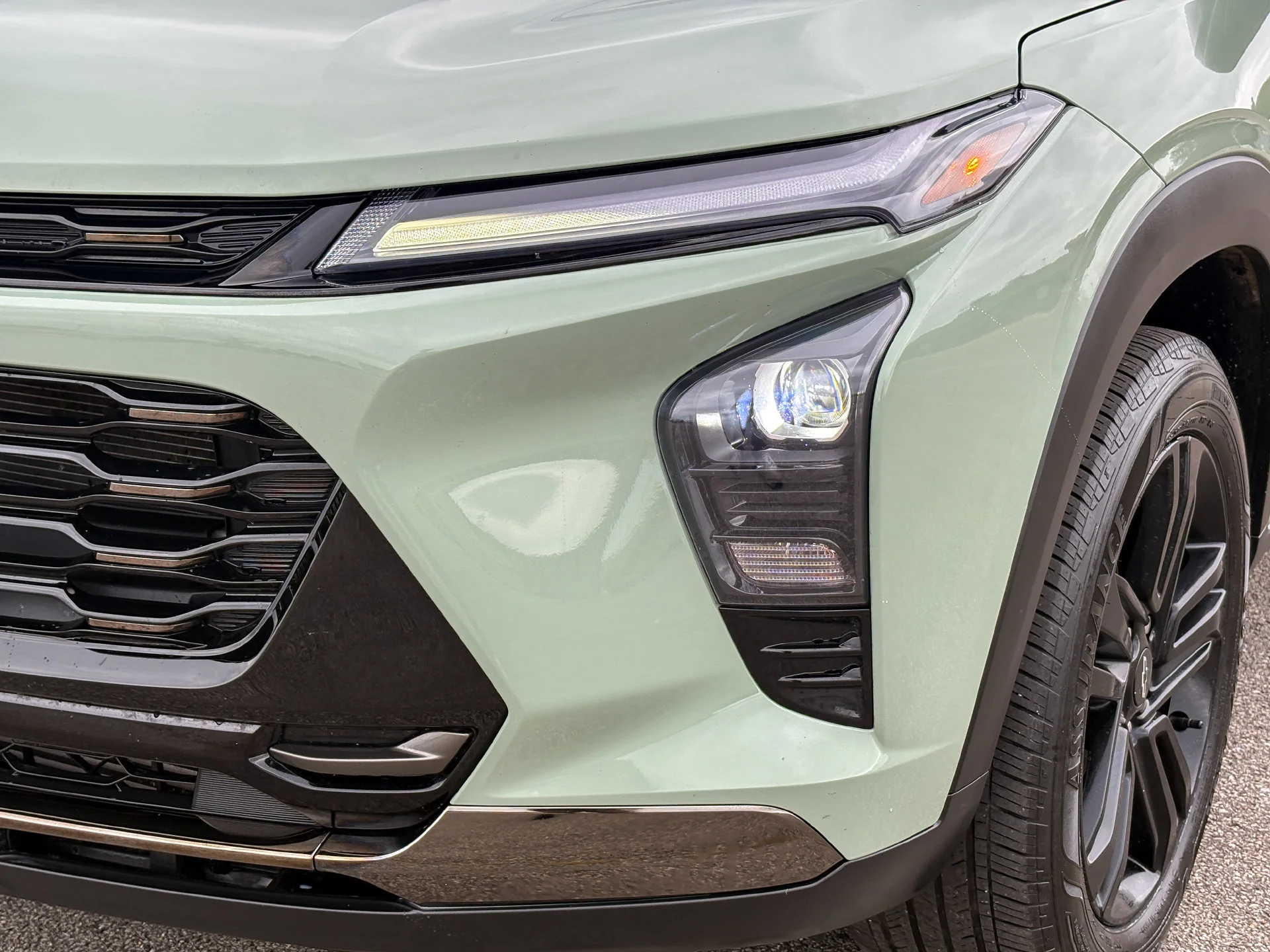 Used 2024 Green Chevrolet ACTIV image 6
