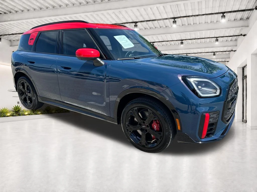 2026 MINI Countryman JCW ALL4's photo