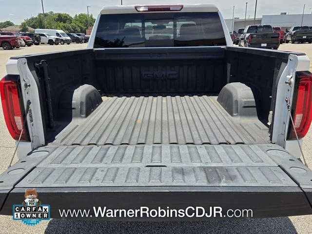 Used 2022 White GMC SLT image 13