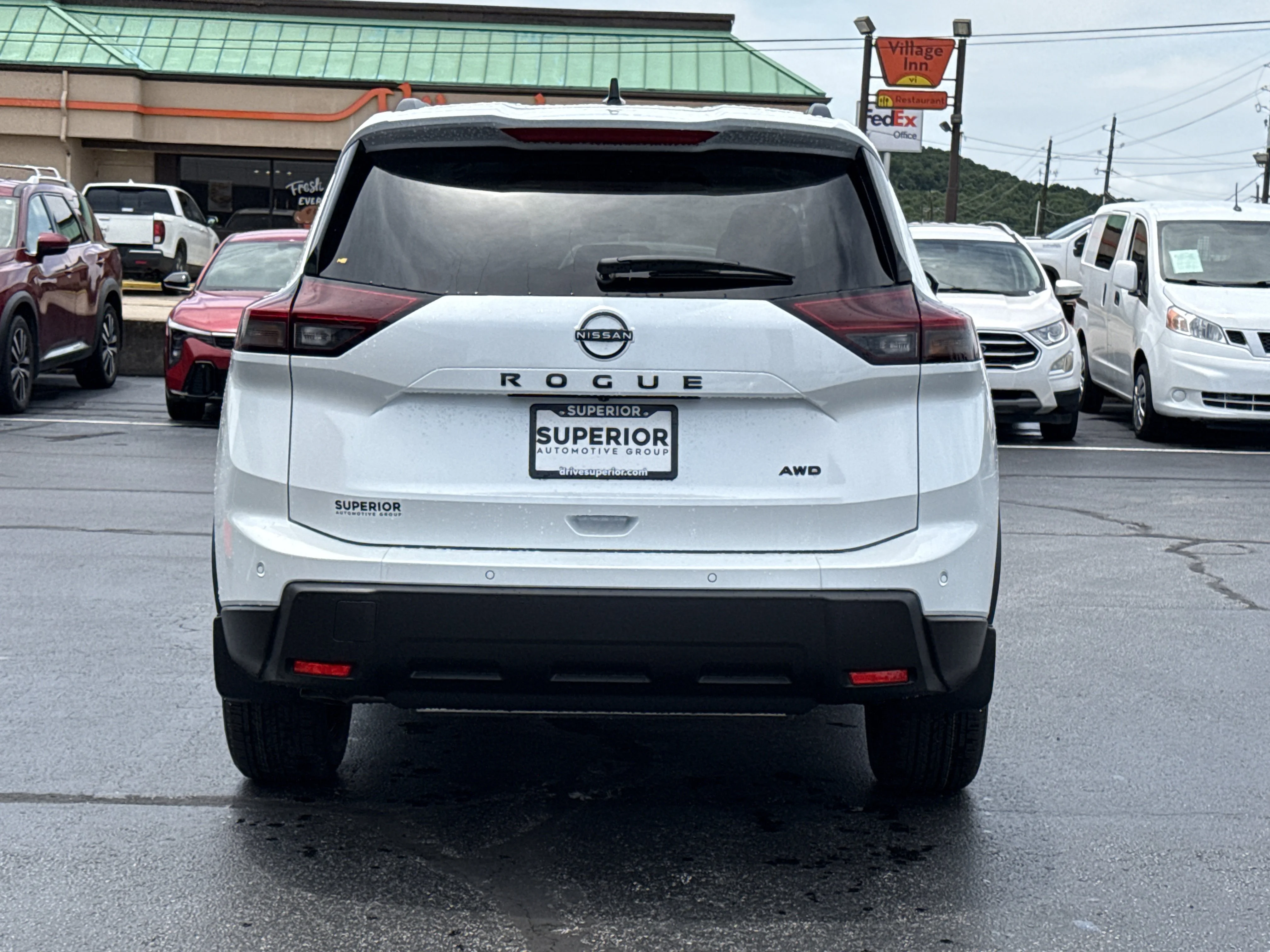 New 2026 Everest White Pearl Tricoat Nissan Dark Armor AWD image 4