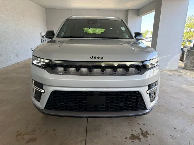 New 2026 Silver Zynith Jeep Limited Reserve image 11
