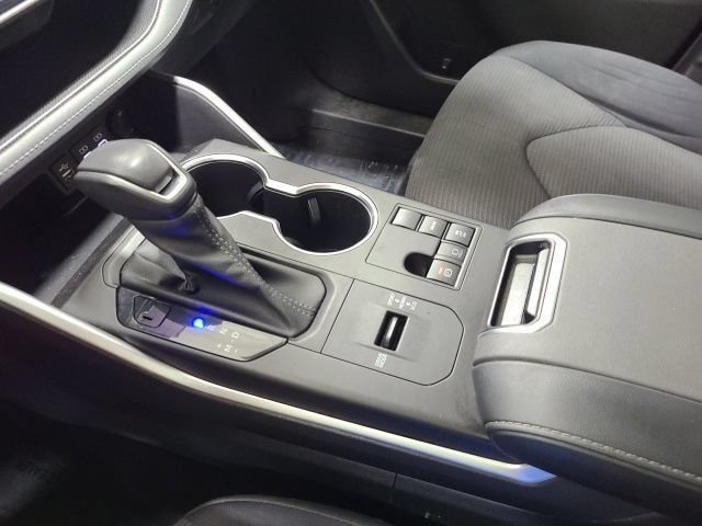 Used 2023 Wind Chill Pearl Toyota LE image 26