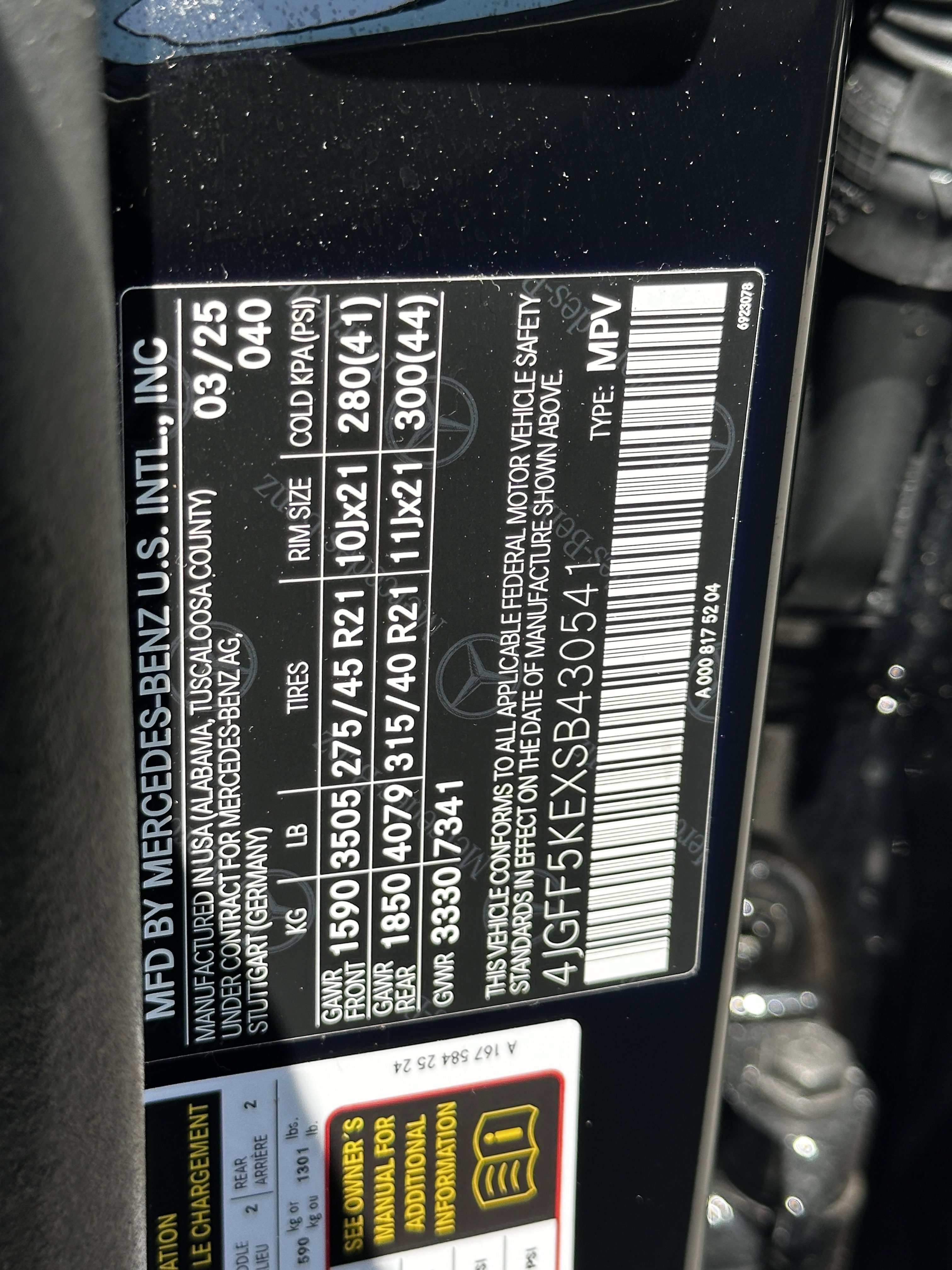 Certified Used 2025 Black Mercedes-Benz GLS 450 image 39