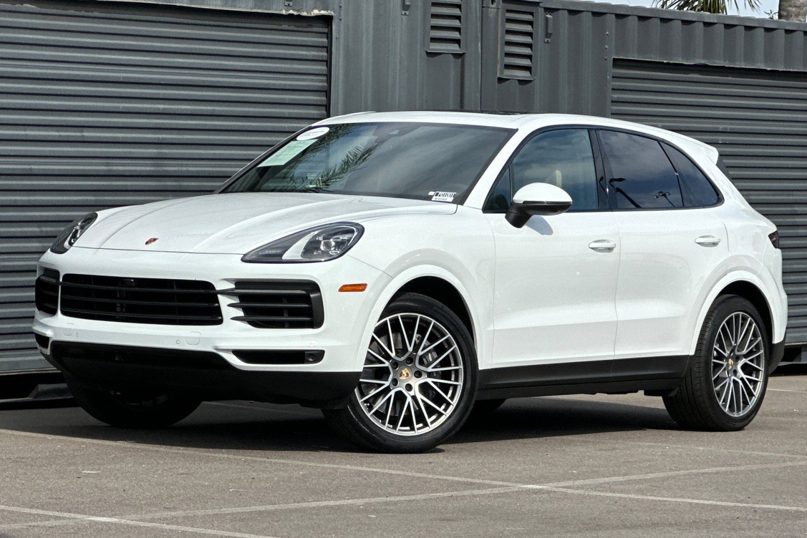 2023 Porsche Cayenne Base
