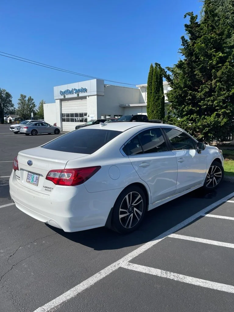 Used 2017 Crystal White Pearl Subaru 2.5i image 5
