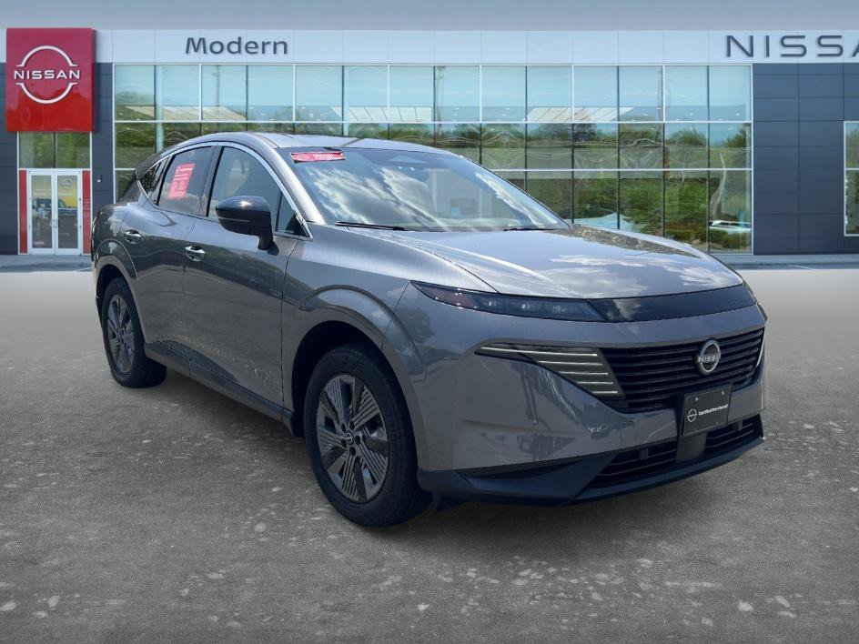 Used 2025 Gun Metallic Nissan SL image 3