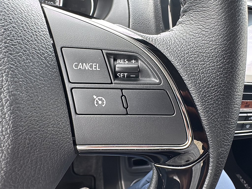 Used 2024 Jet Black Metallic Mitsubishi SE image 24