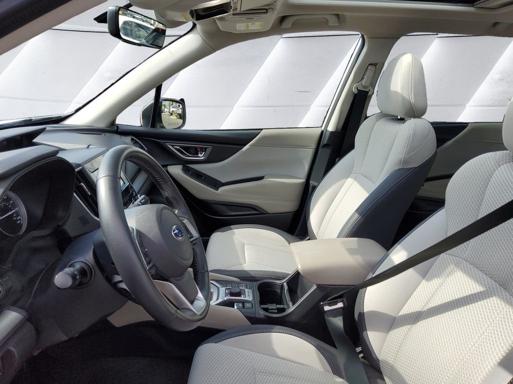 Used 2021 White Subaru Premium image 7