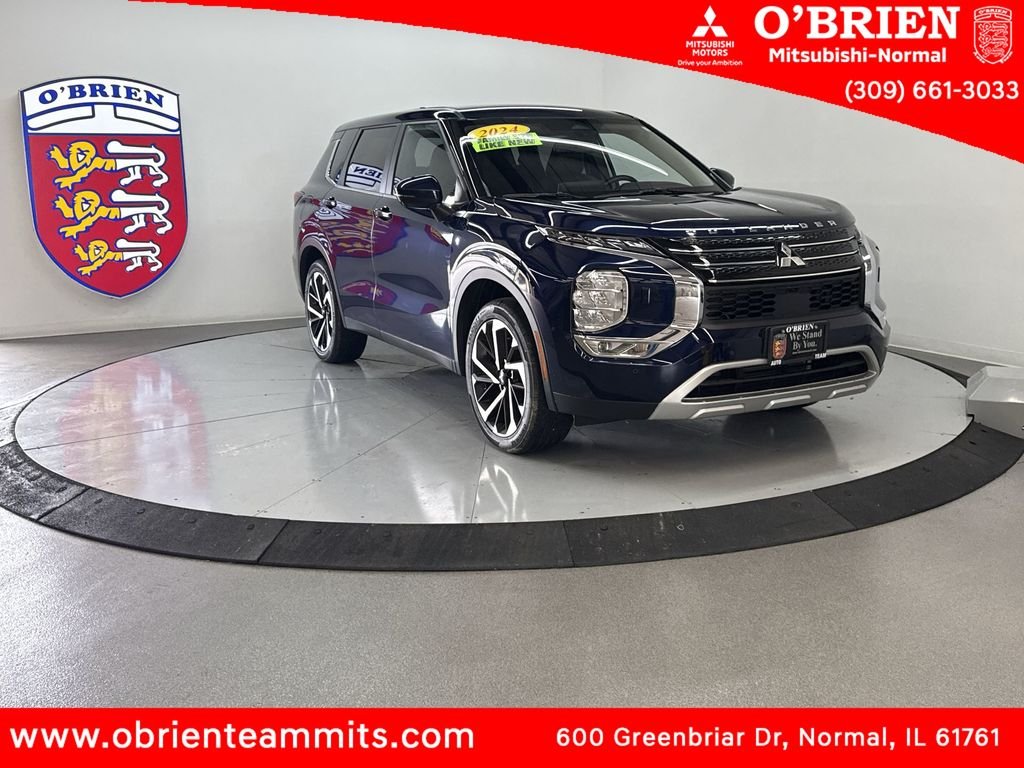 Used 2024 Cosmic Blue Metallic Mitsubishi SE image 1