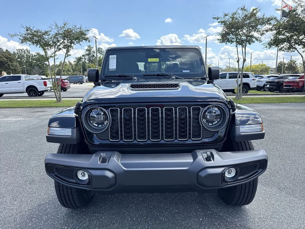 New 2025 Black Clear-Coat Exterior Paint Jeep Sport S image 8