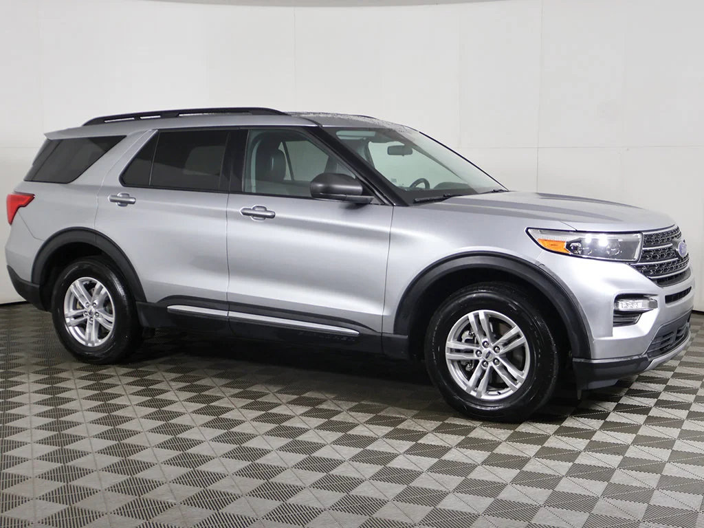 Used 2022 Silver Ford XLT image 14