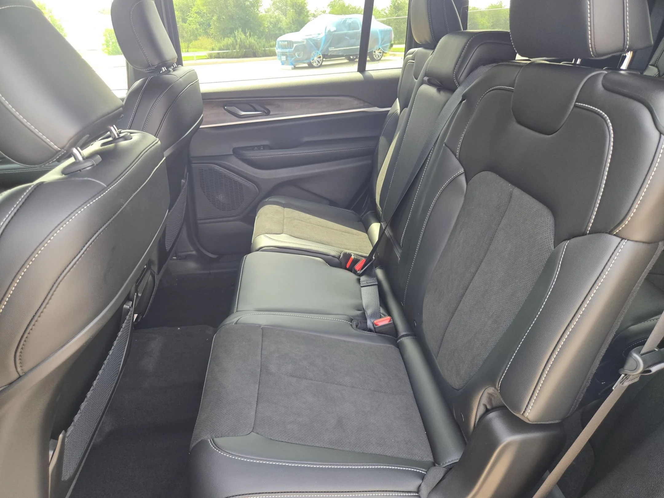 New 2026 Bright White Clearcoat Jeep Altitude image 13