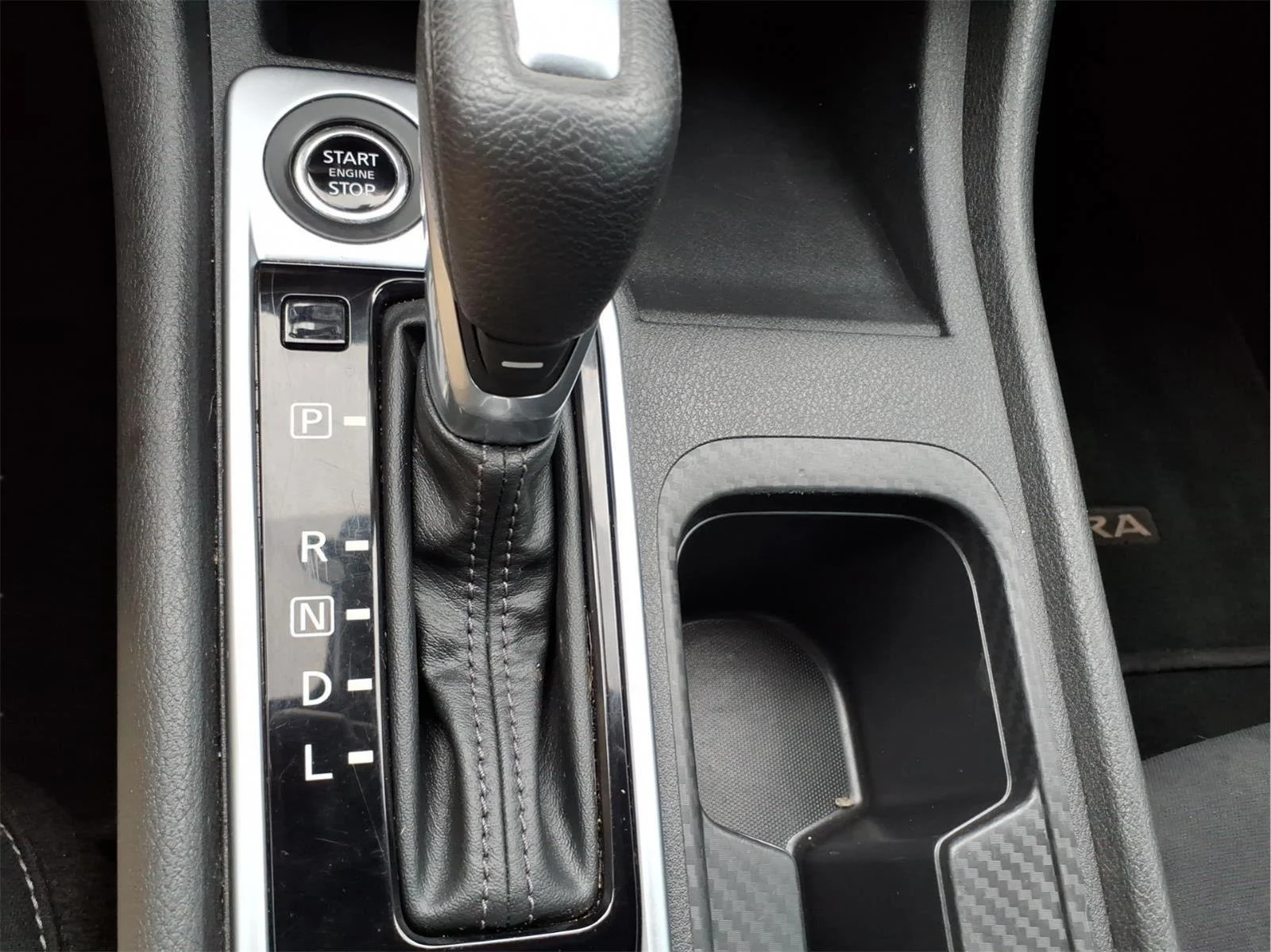 Used 2022 Fresh Powder Nissan SV image 23