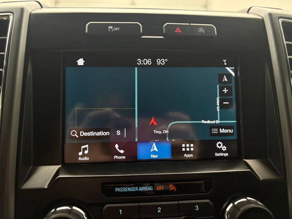 Used 2016 Oxford White Ford XLT image 25