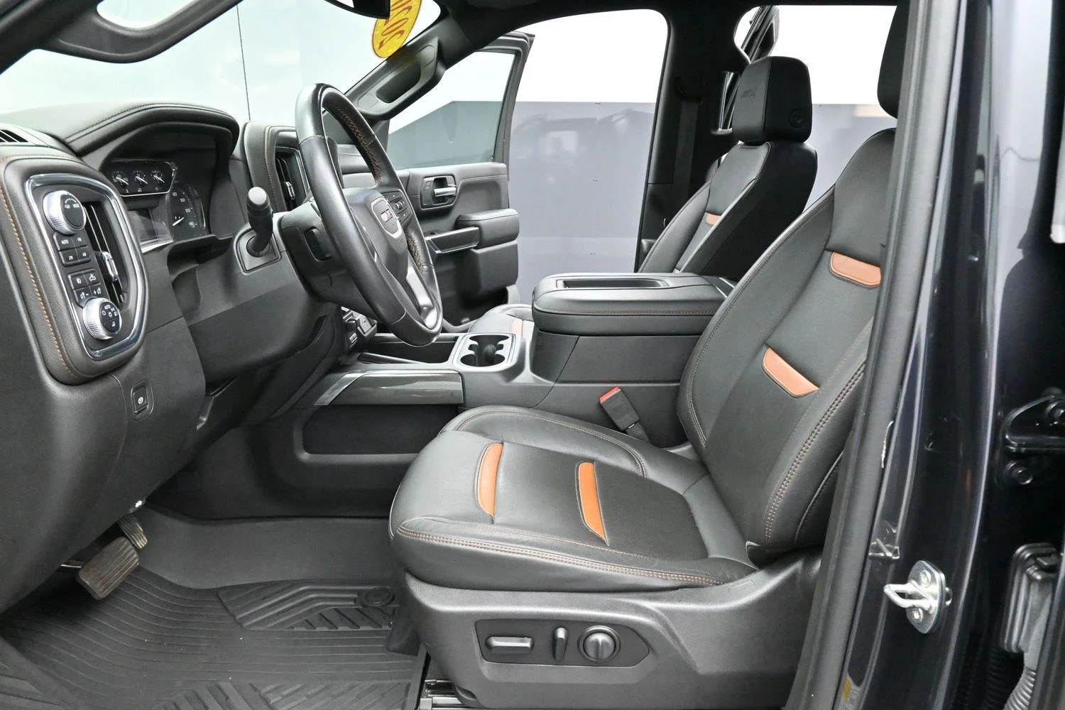 Used 2020 CARBON BLACK METALLIC GMC AT4 image 13