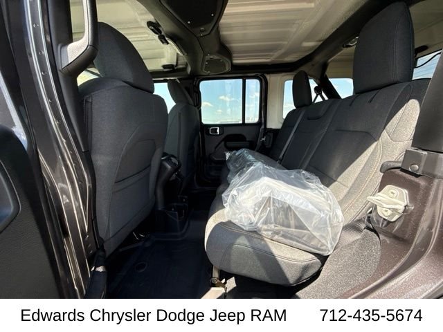 New 2026 Granite Crystal Metallic Clearcoat Jeep Willys image 19