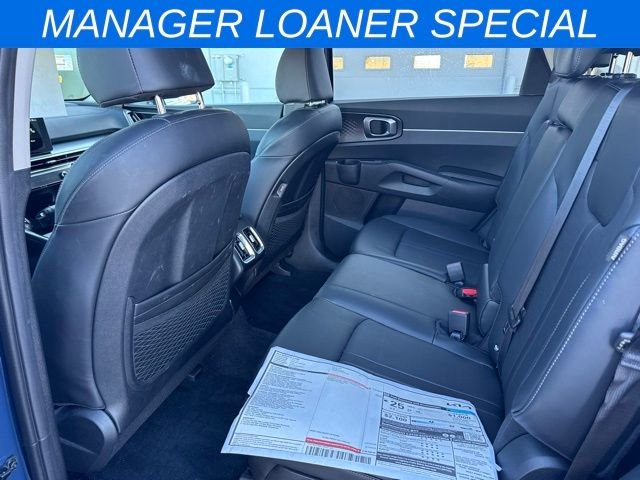 2025 Kia Sorento S - Photo 12