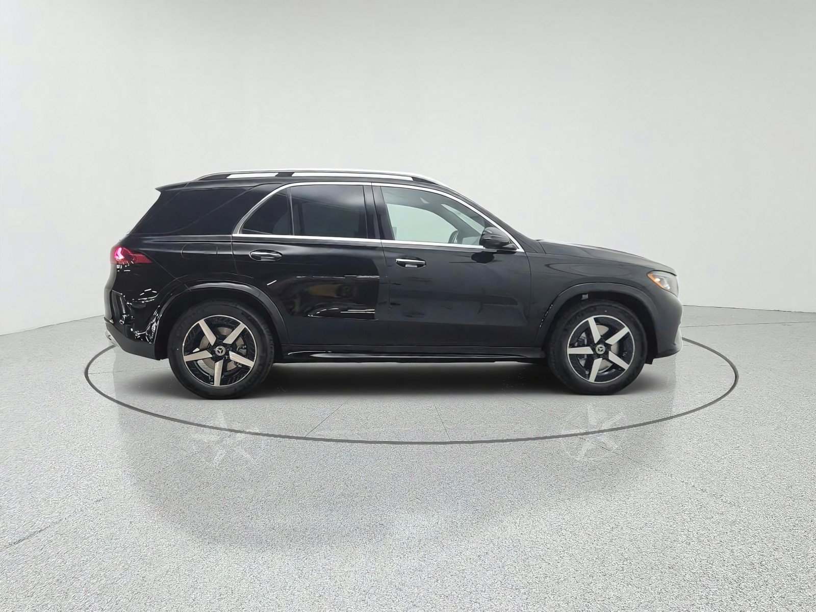 New 2027 Black Mercedes-Benz GLE 350 4MATIC® SUV image 19
