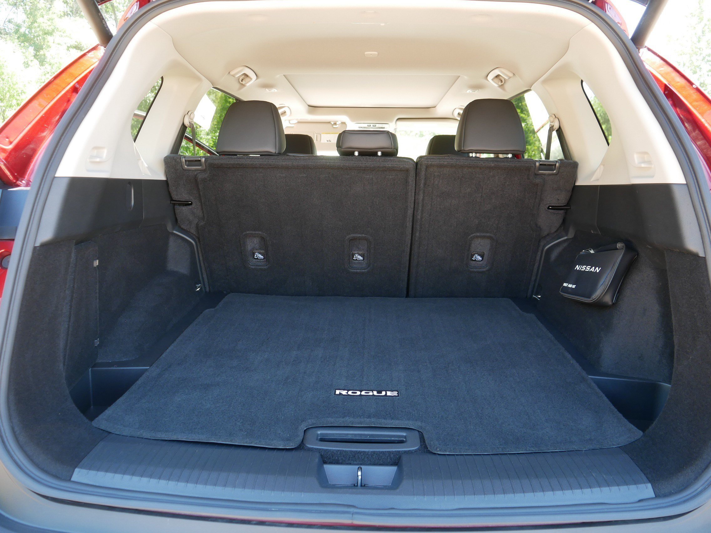 Certified Used 2023 Scarlet Ember Tintcoat Nissan SV image 18