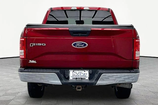 Used 2015 Ruby Red Metallic Ford  image 4