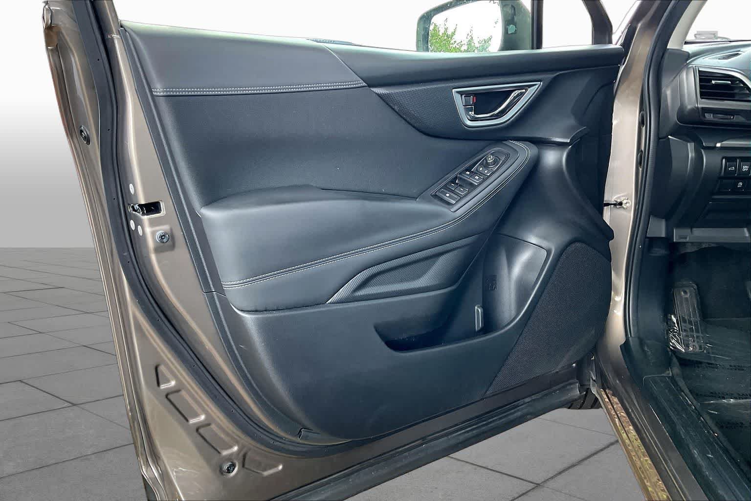 Used 2023 Brilliant Bronze Metallic Subaru Premium image 23