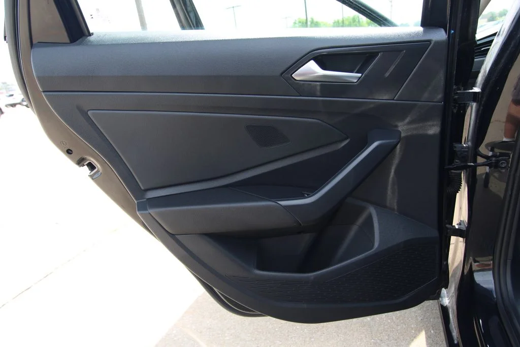 Used 2024  Volkswagen 1.5T SE image 35