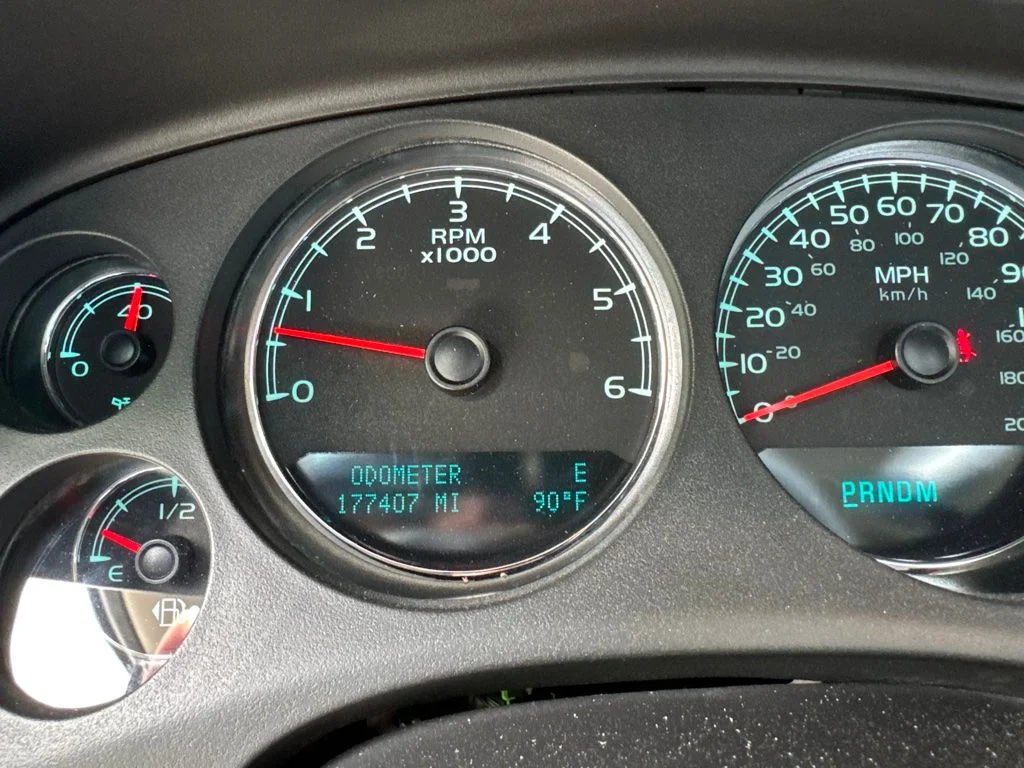 Used 2011 White GMC Denali image 13
