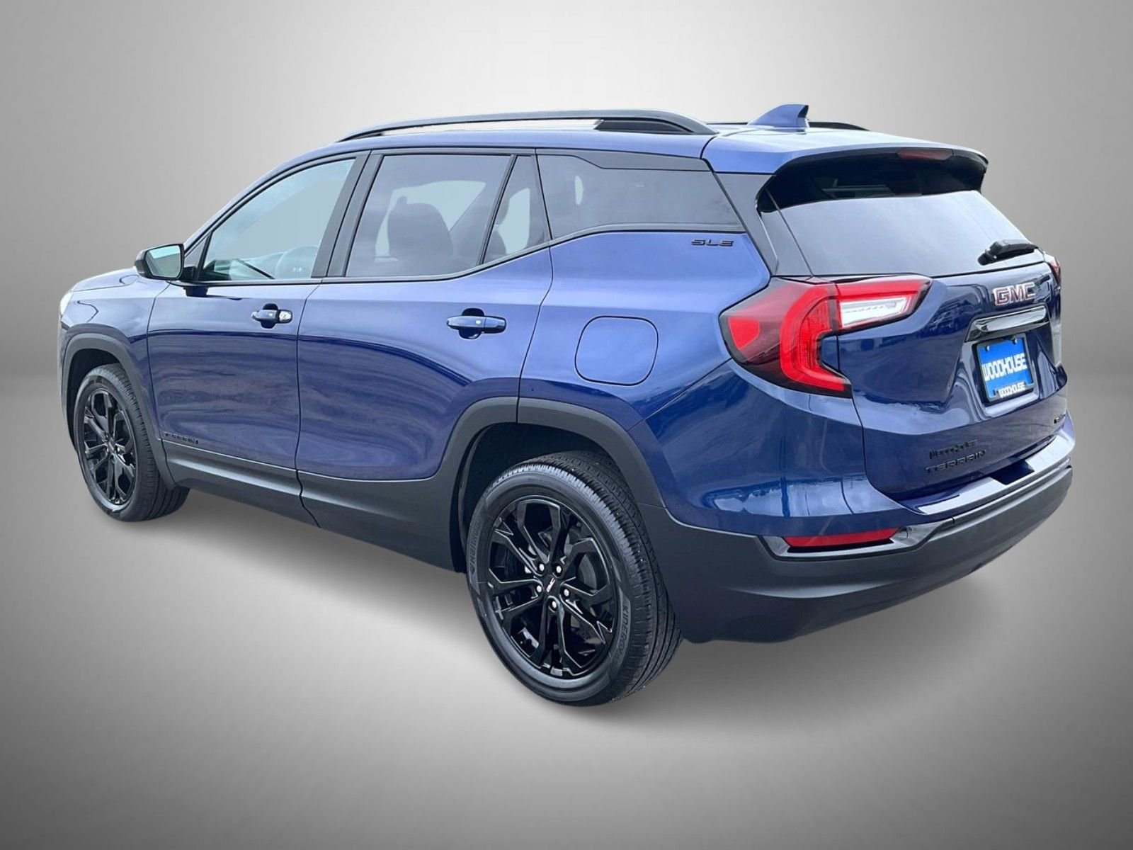 Used 2022 Blue GMC SLE image 7
