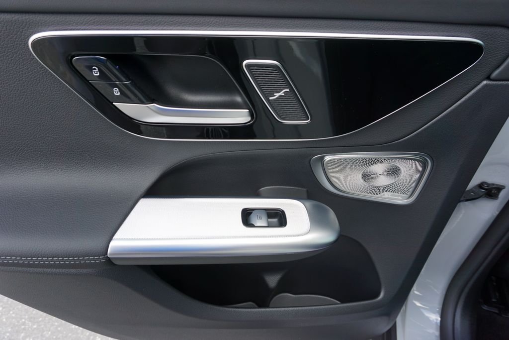 2025 Mercedes-Benz GLC Base - Photo 42
