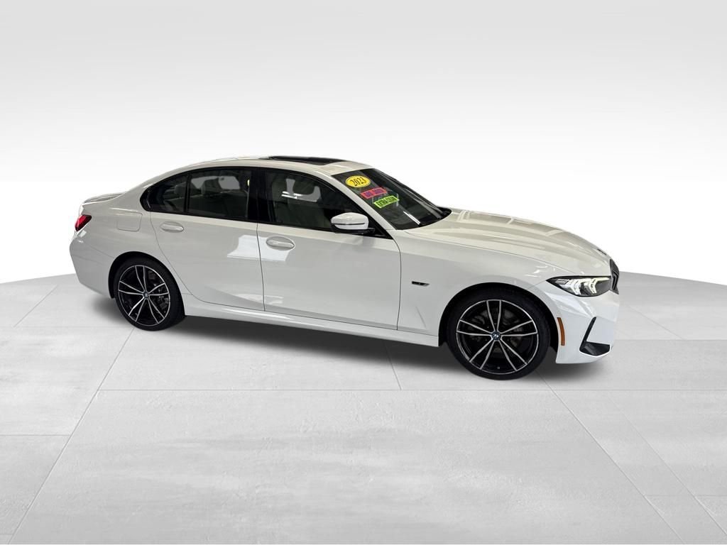 Used 2023 White BMW 330e iPerformance image 7
