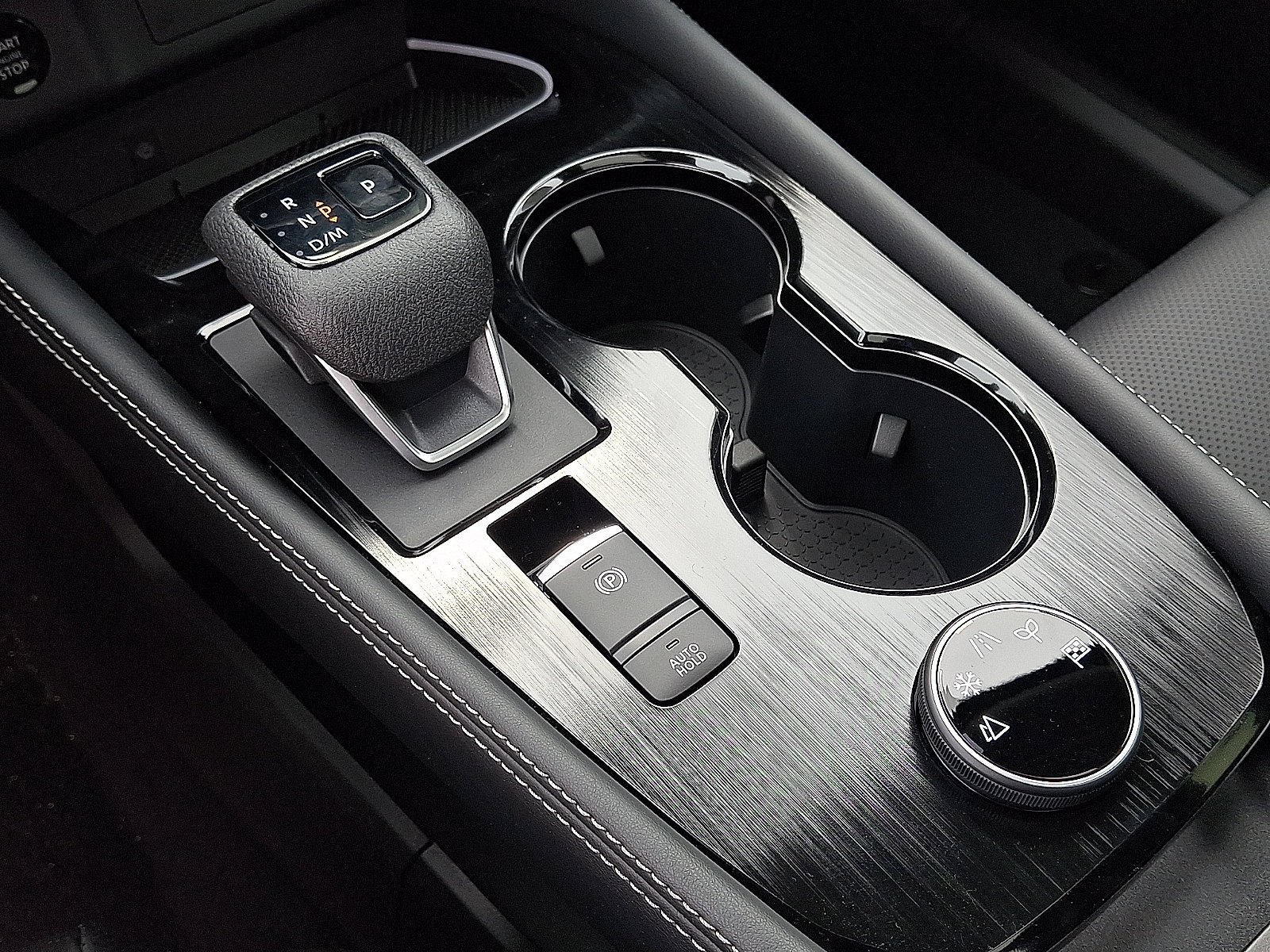New 2026 Super Black Nissan Platinum image 8